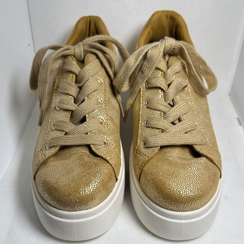 Dirty Laundry The Record Gold Metallic Platform Sneakers Women’s Size 10 Lace-Up - Picture 3 of 12